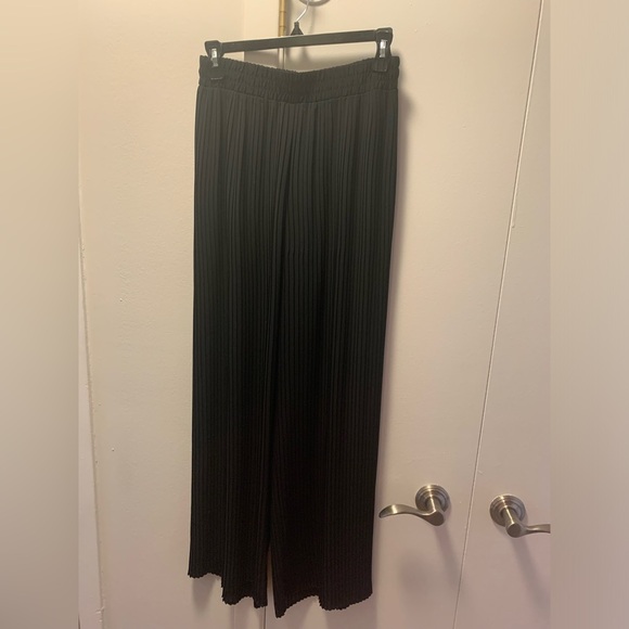 Pleione Pants - Accordion pleated flowy pants